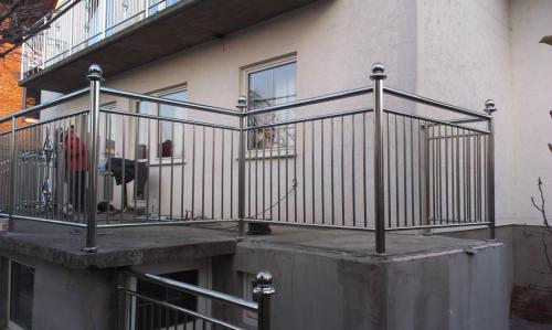 Balkonske ograde i stepeništa